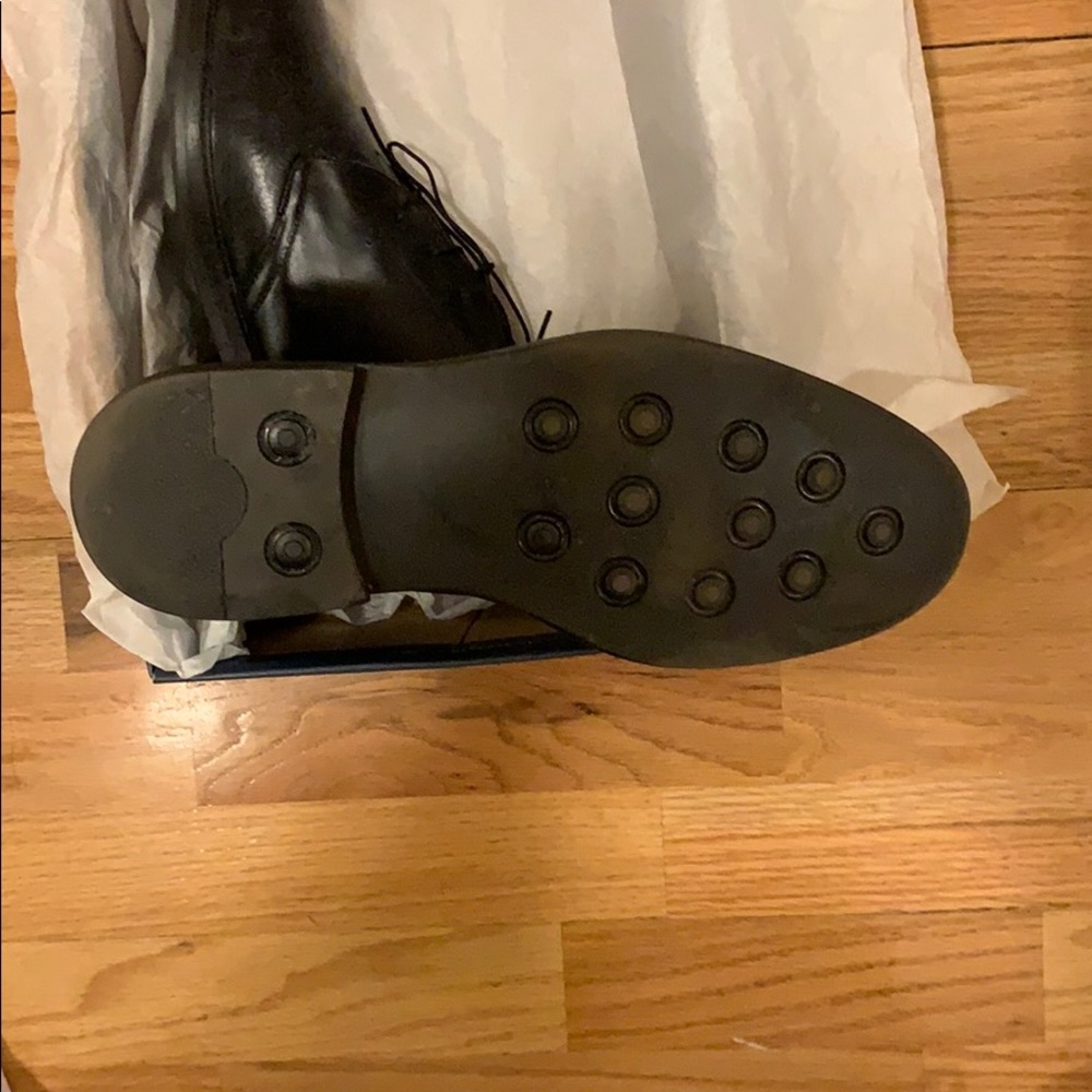 Boots - Picture 3 of 4